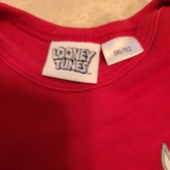 Looney Tunes & Space Jam set of two onesies - Picture 2 of 4